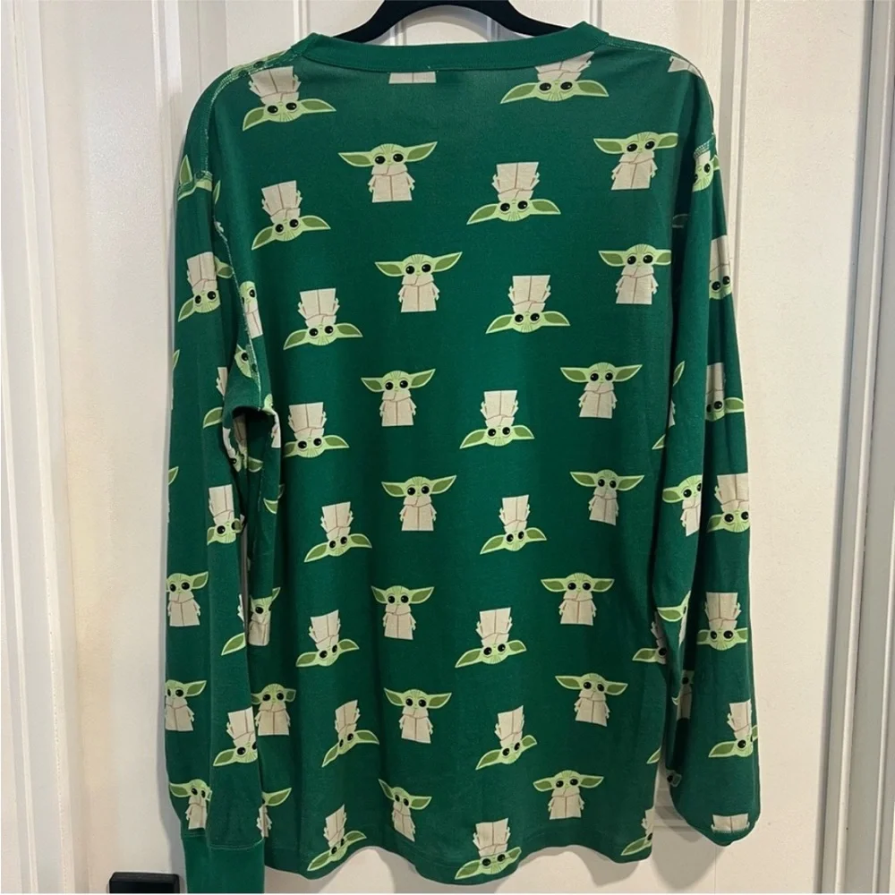 Hanna Andersson Adult Star Wars Yoda Print Organic Cotton Pajama Set. Size L/XL.